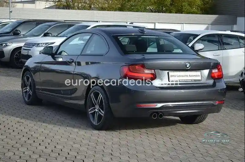 BMW 220