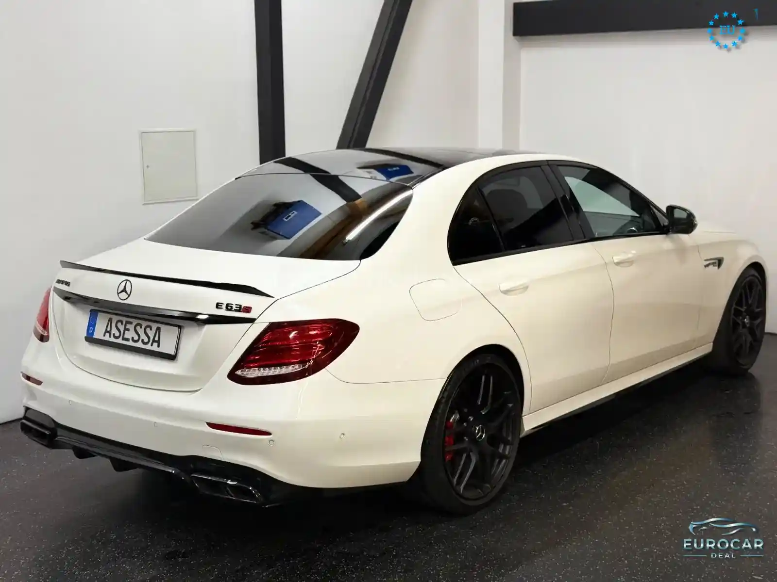Mercedes-Benz E 63 AMG