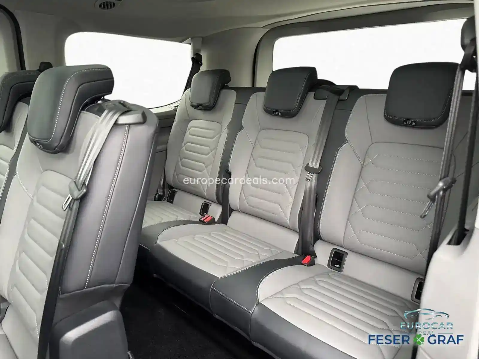 Volkswagen T7 Caravelle