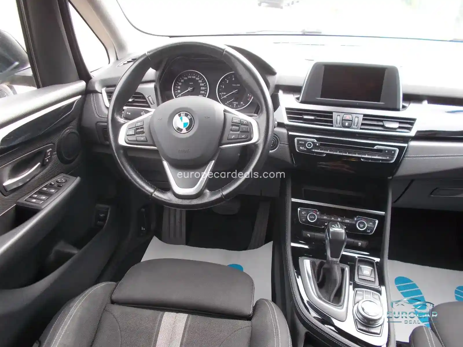 BMW 218