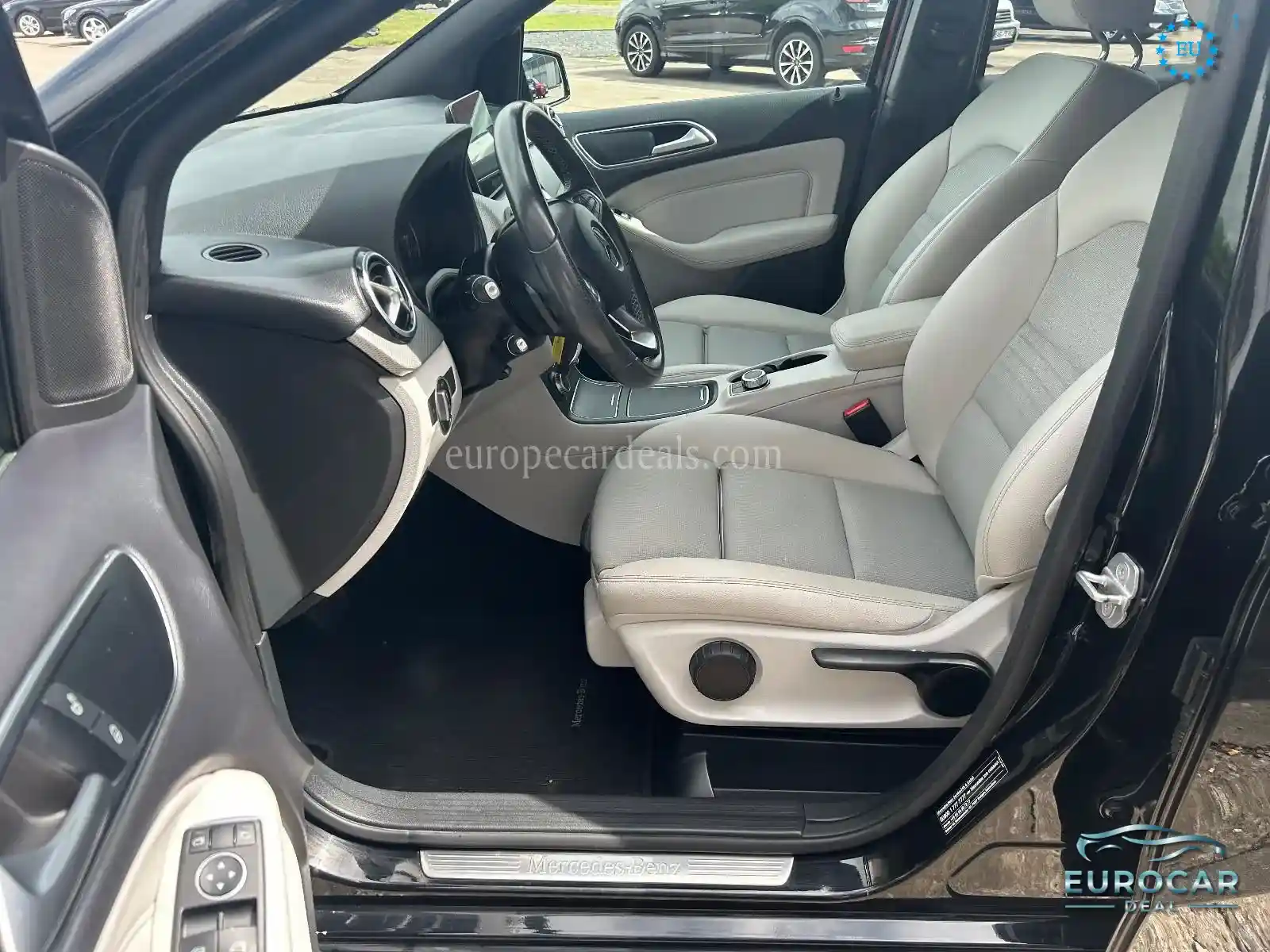 Mercedes-Benz B 180