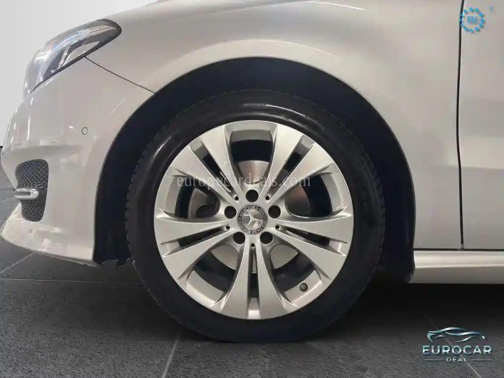 Mercedes-Benz B 200