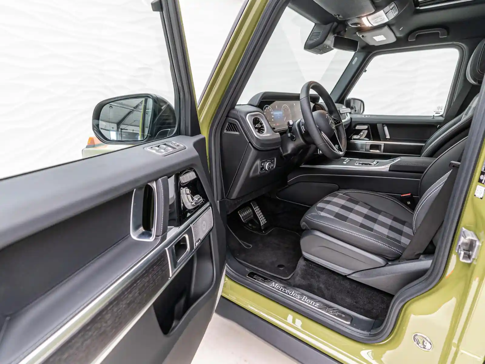 Mercedes-Benz G 500