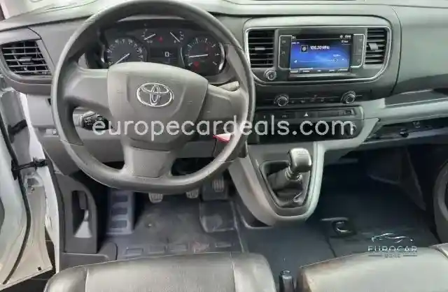 Toyota Proace (Verso)