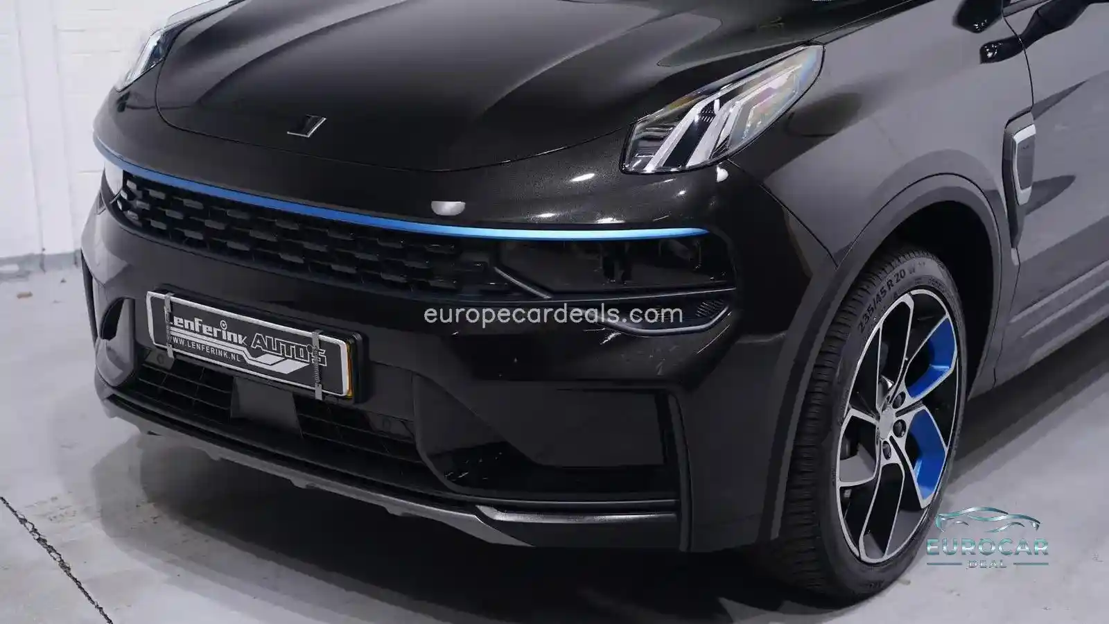 Lynk&Co 01