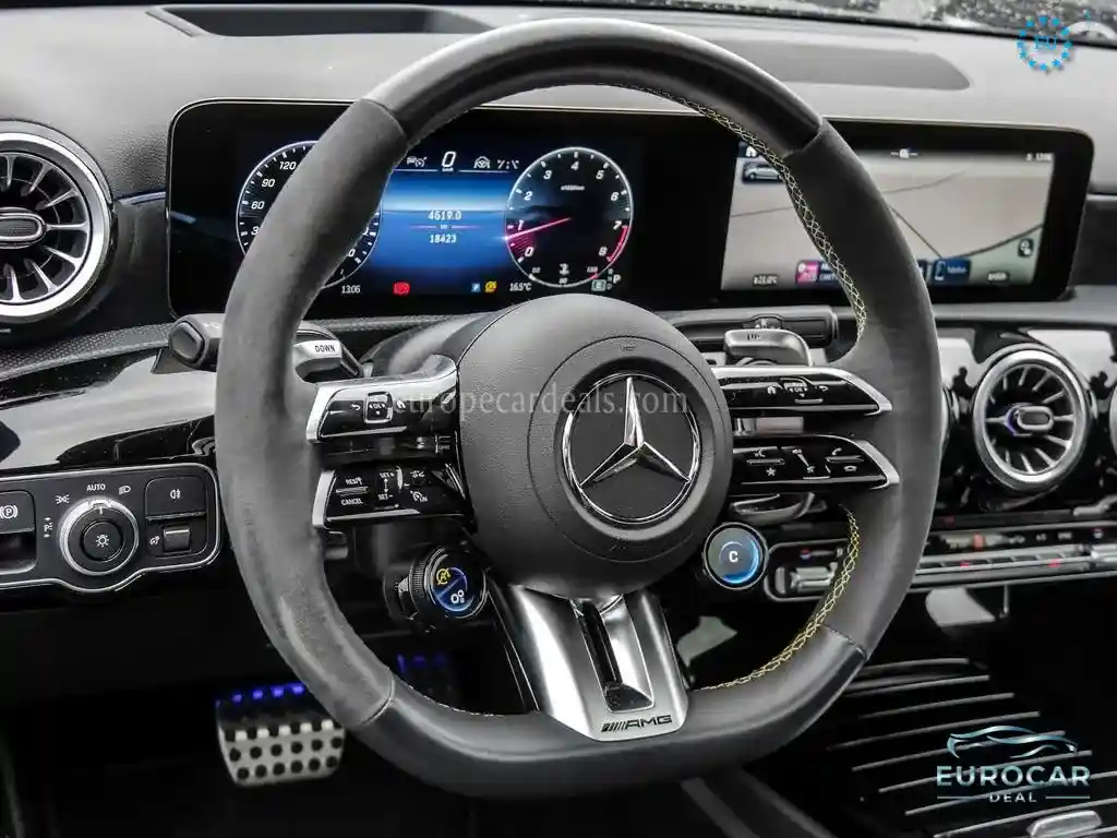 Mercedes-Benz A 45 AMG