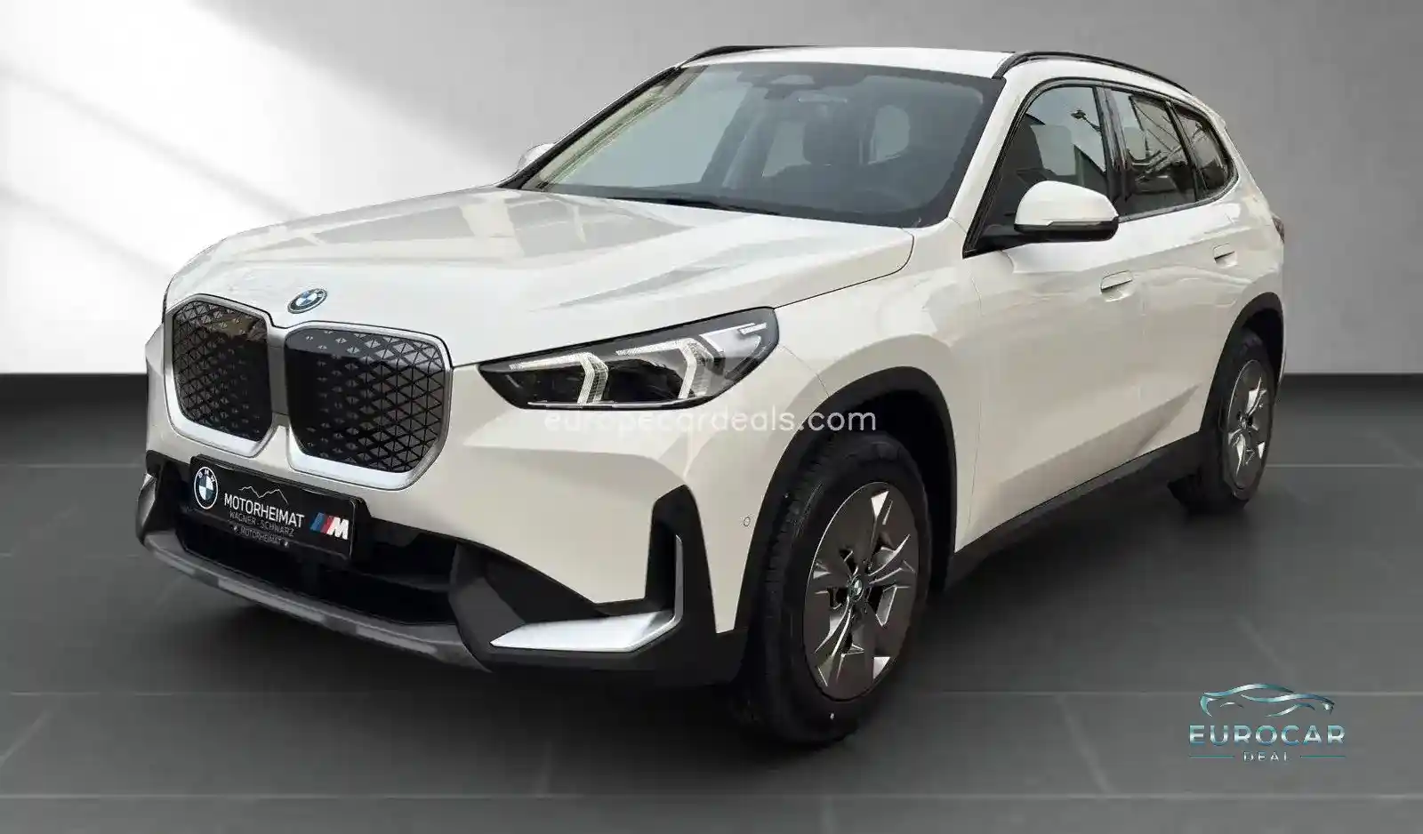 BMW iX1