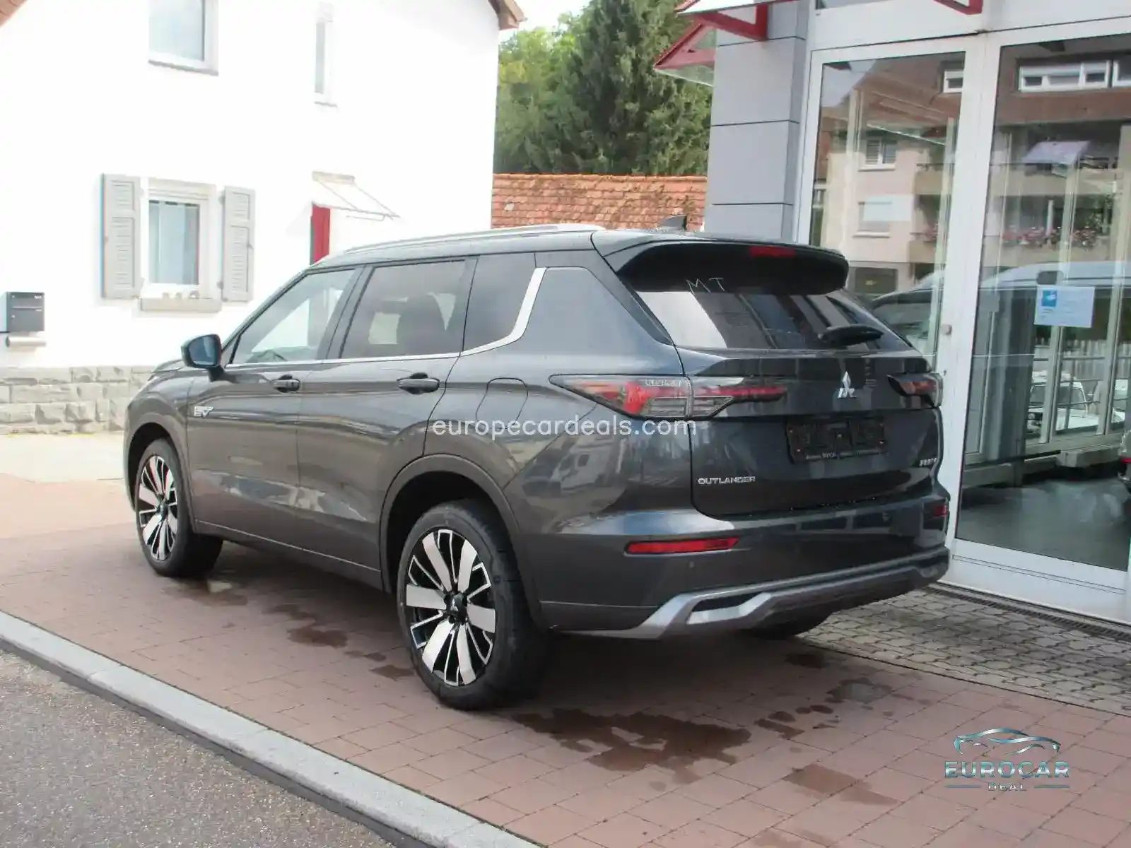 Mitsubishi Plug-in Hybrid Outlander