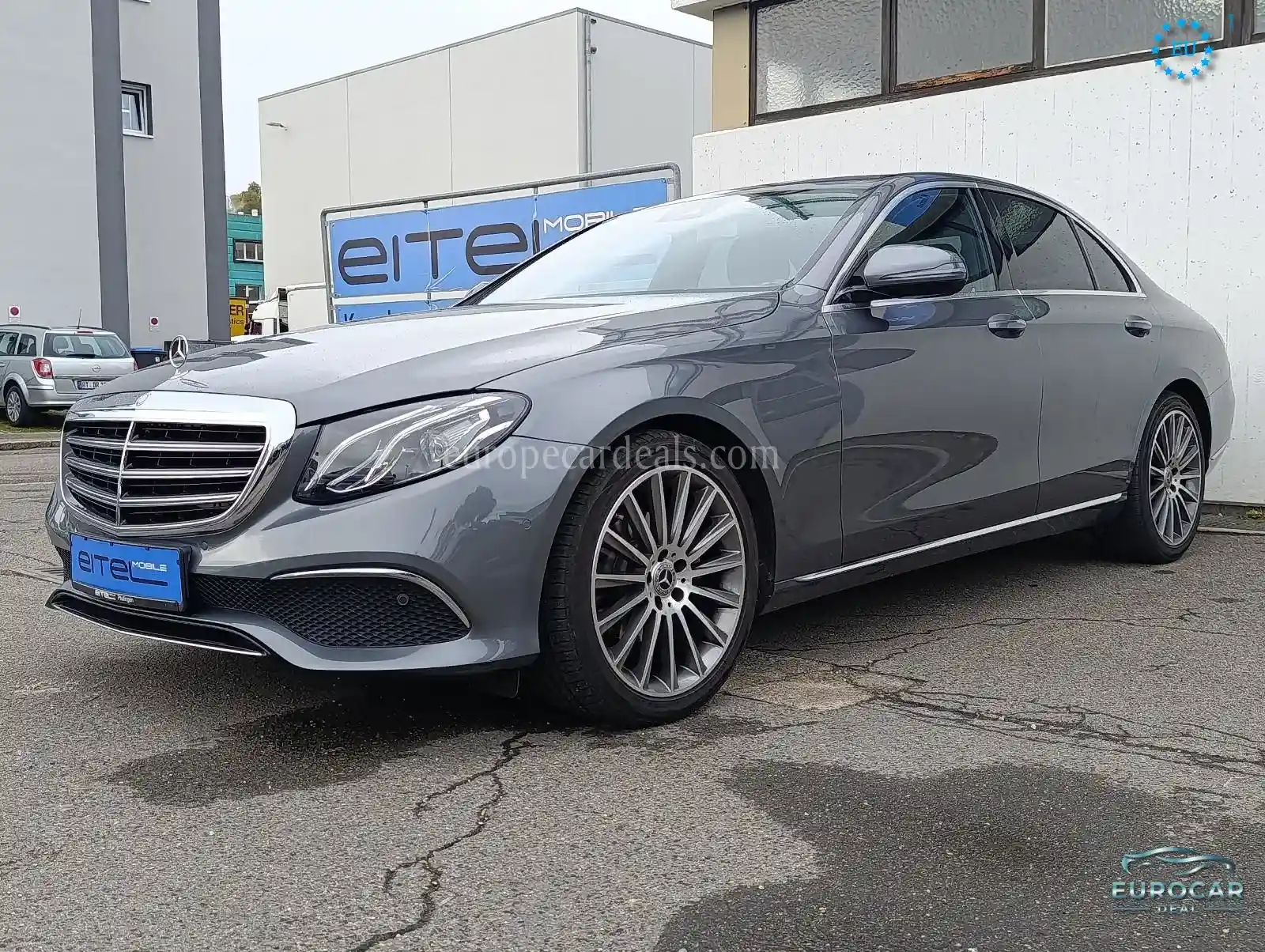 Mercedes-Benz E 200