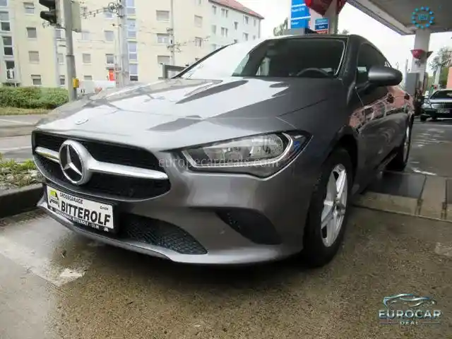 Mercedes-Benz CLA 200 Shooting Brake