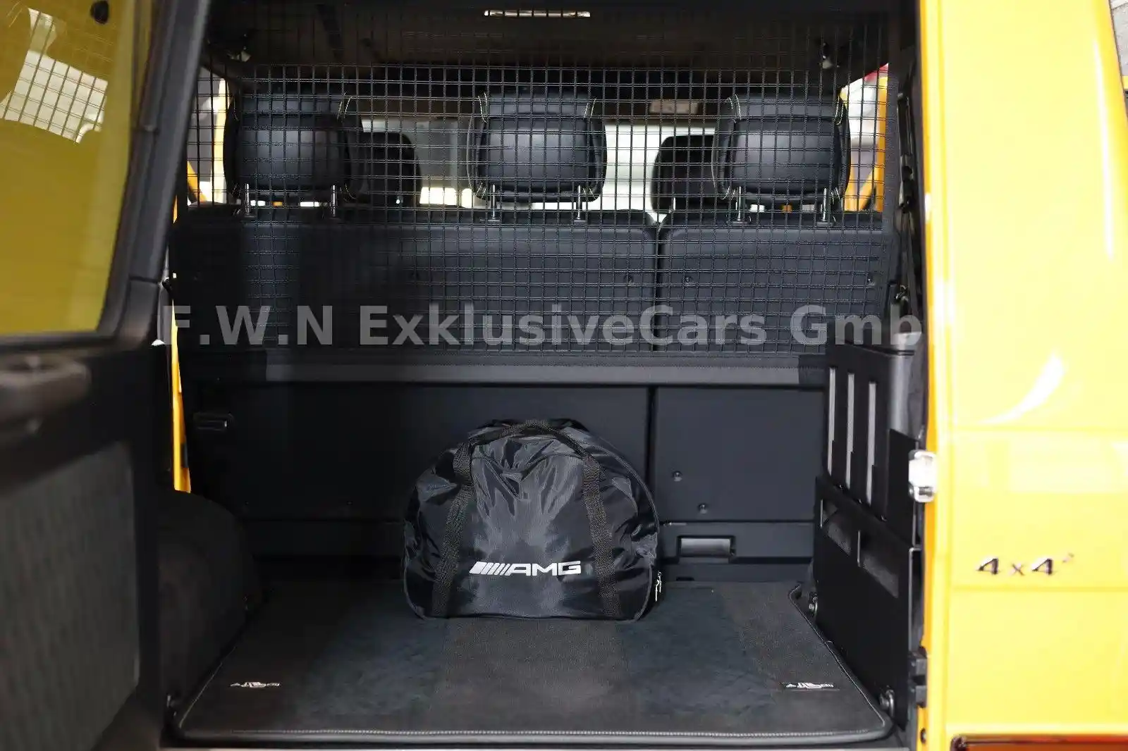 Mercedes-Benz G 500