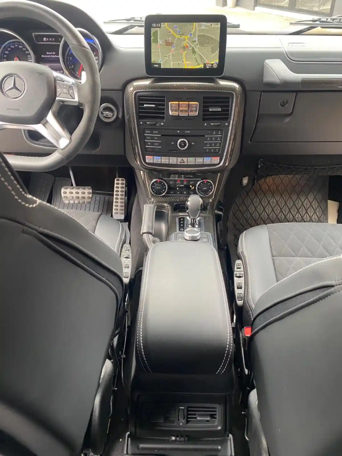 Mercedes-Benz G 500