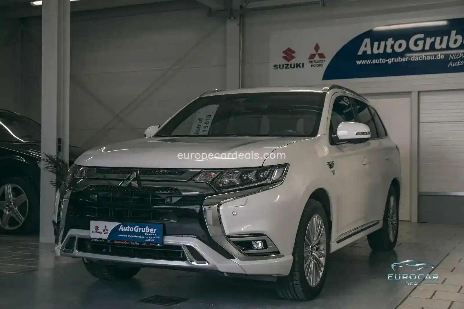 Mitsubishi Plug-in Hybrid Outlander