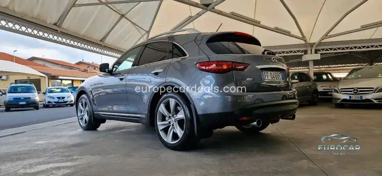 Infiniti QX70