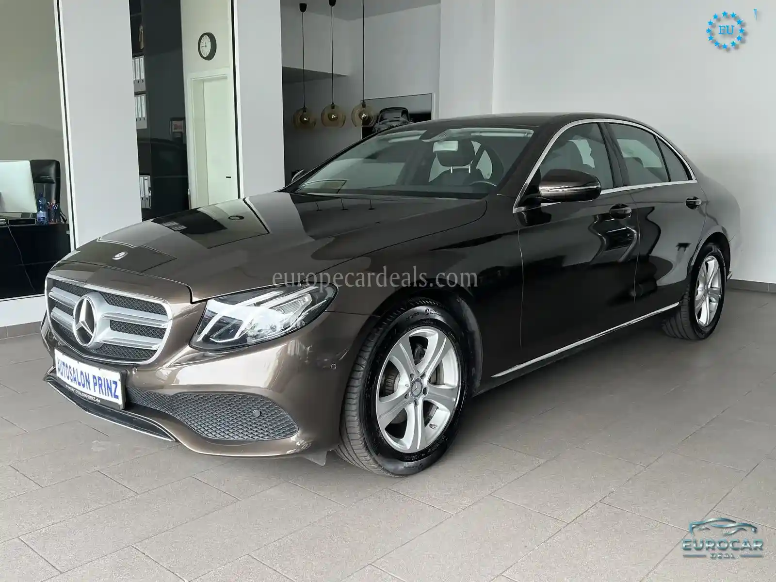 Mercedes-Benz E 200