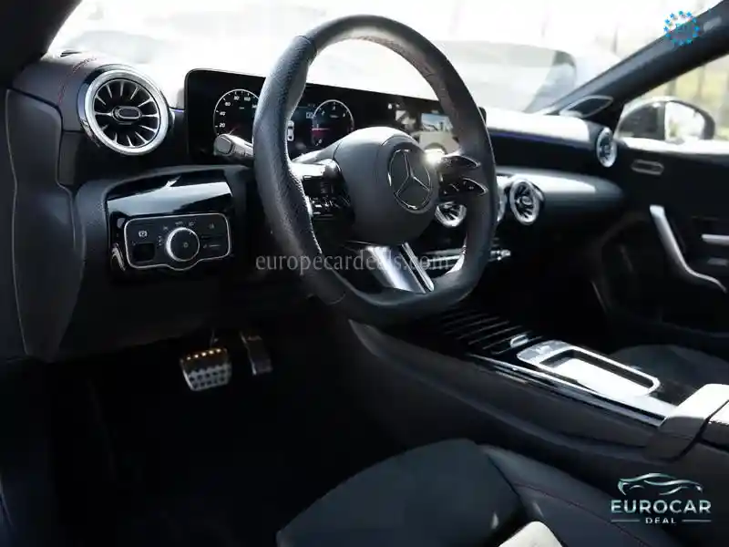 Mercedes-Benz CLA 220