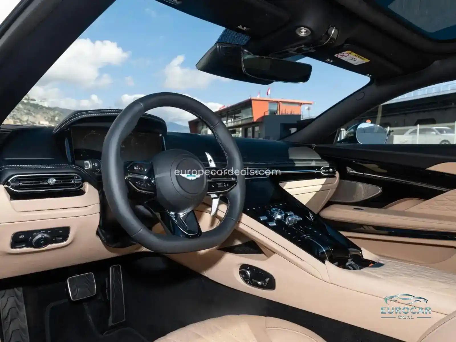 Aston Martin DB12