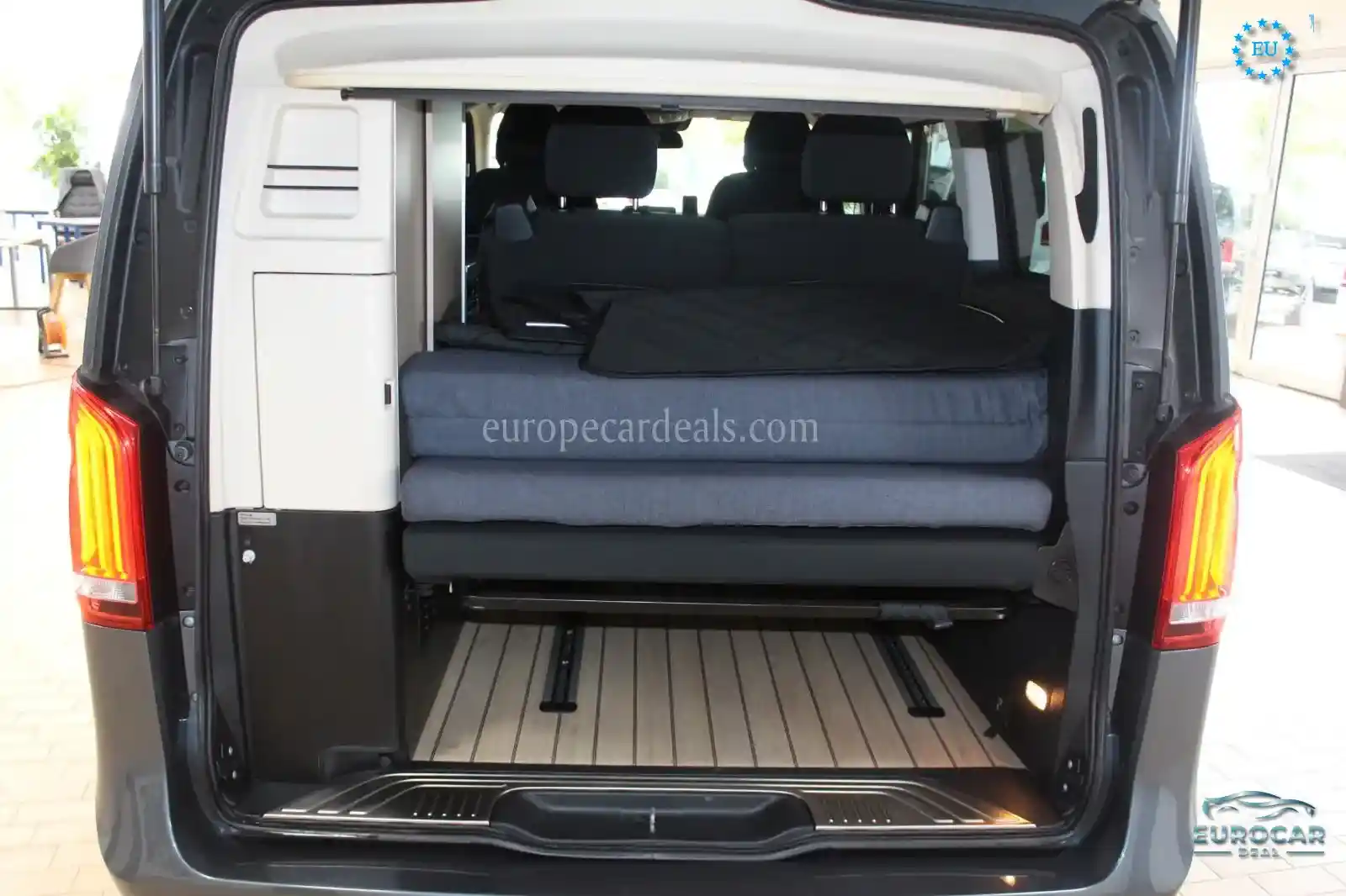 Mercedes-Benz V 250