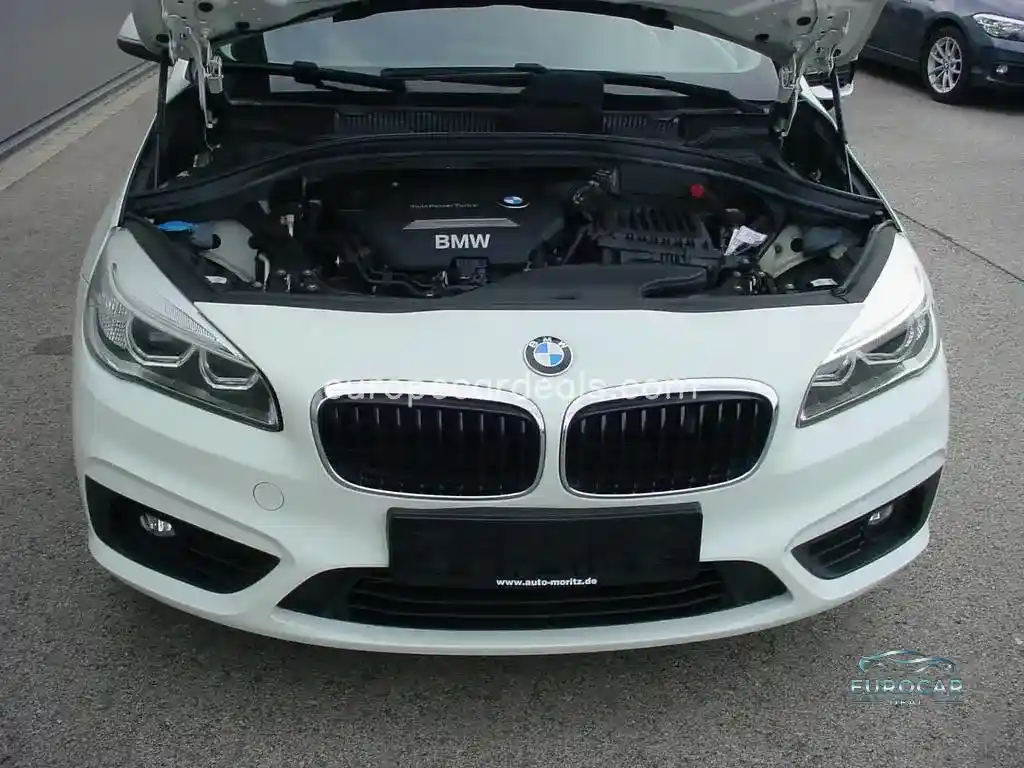 BMW 216