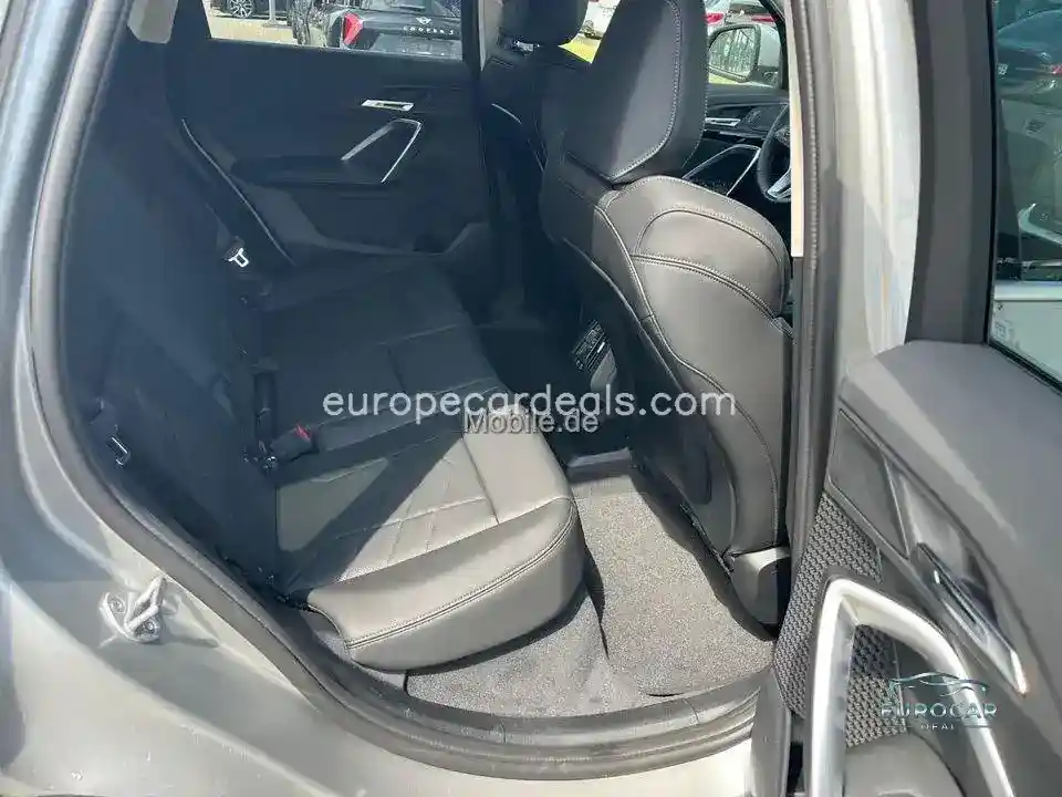BMW iX1