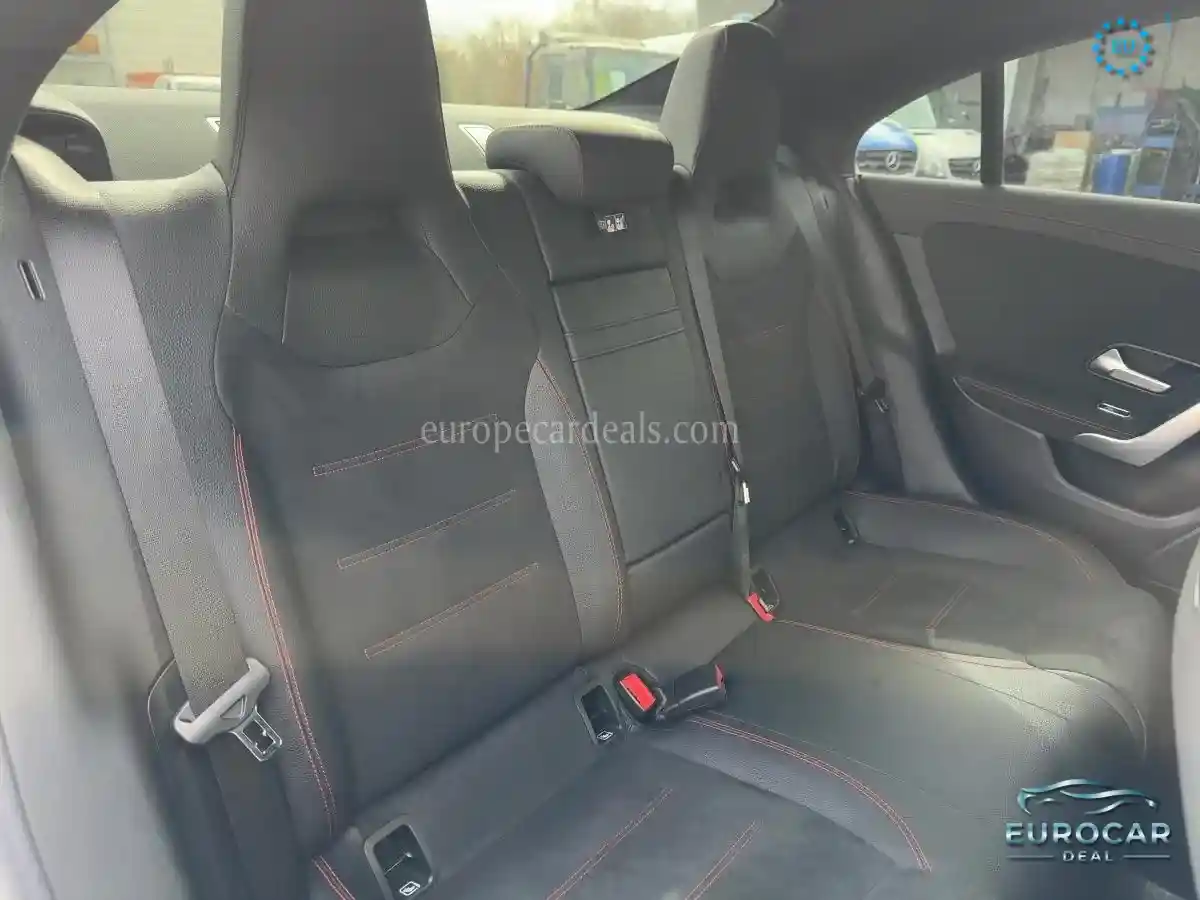 Mercedes-Benz CLA 220