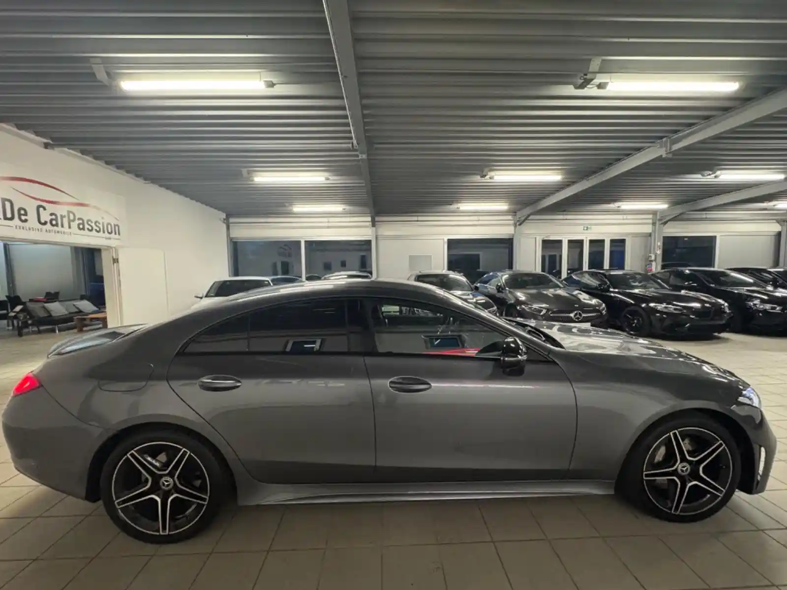 Mercedes-Benz CLS 300