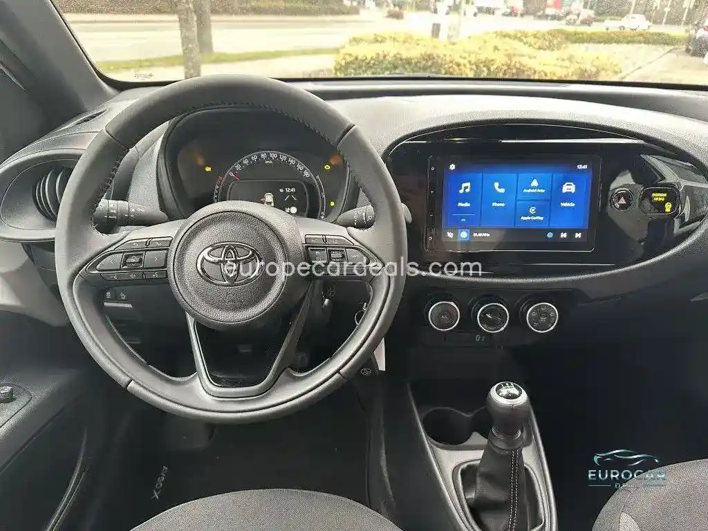 Toyota Aygo (X)