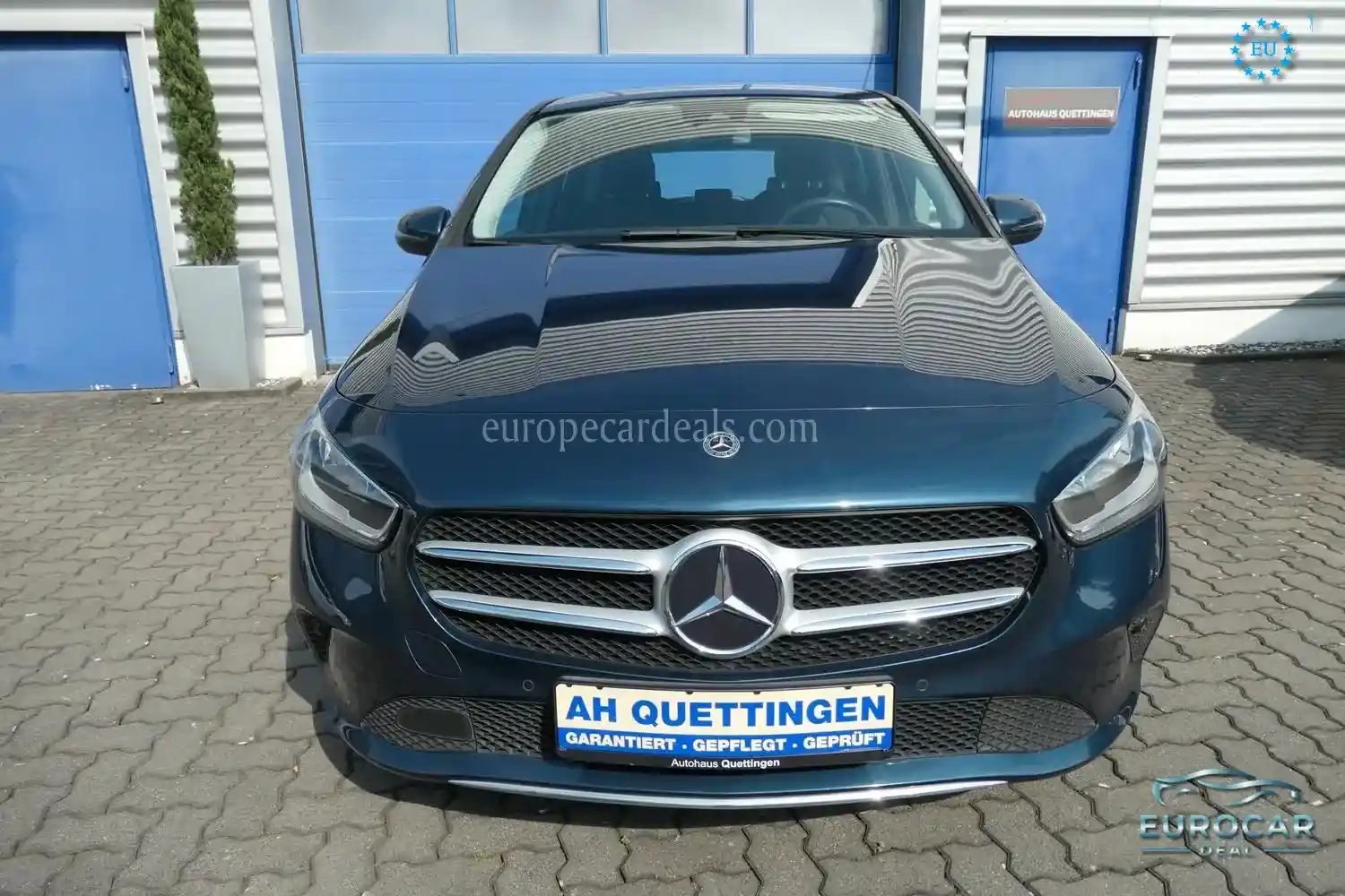Mercedes-Benz B 180
