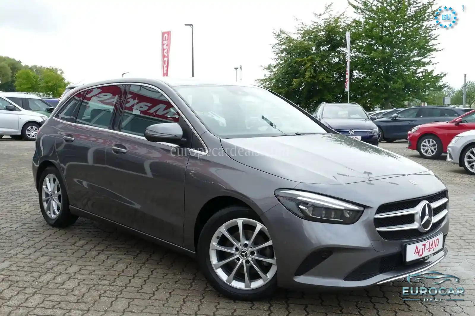 Mercedes-Benz B 180