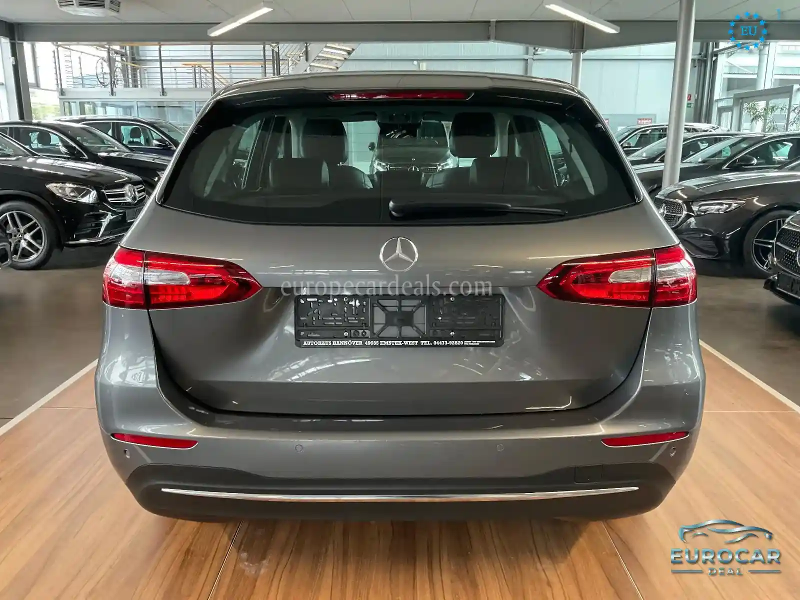 Mercedes-Benz B 180