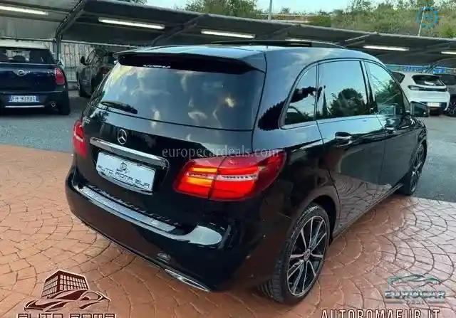 Mercedes-Benz B 200