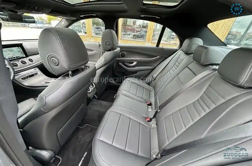 Mercedes-Benz E 300
