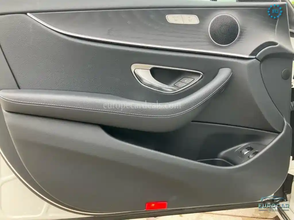 Mercedes-Benz E 400