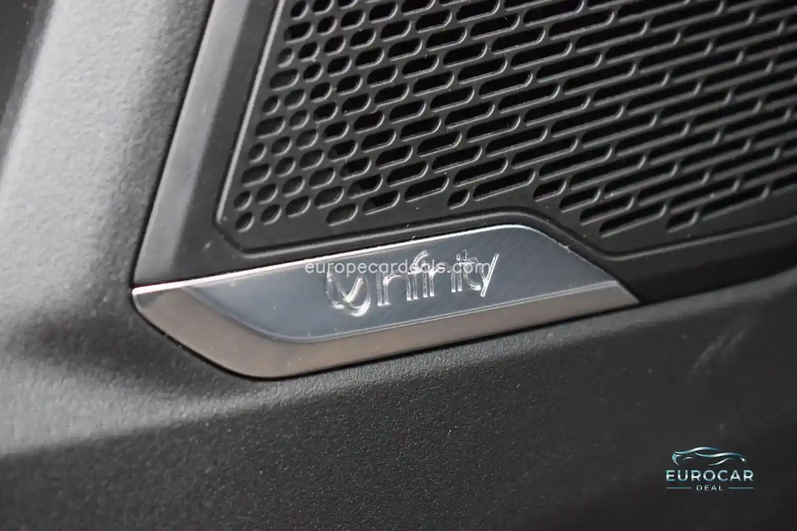 Lynk&Co 01