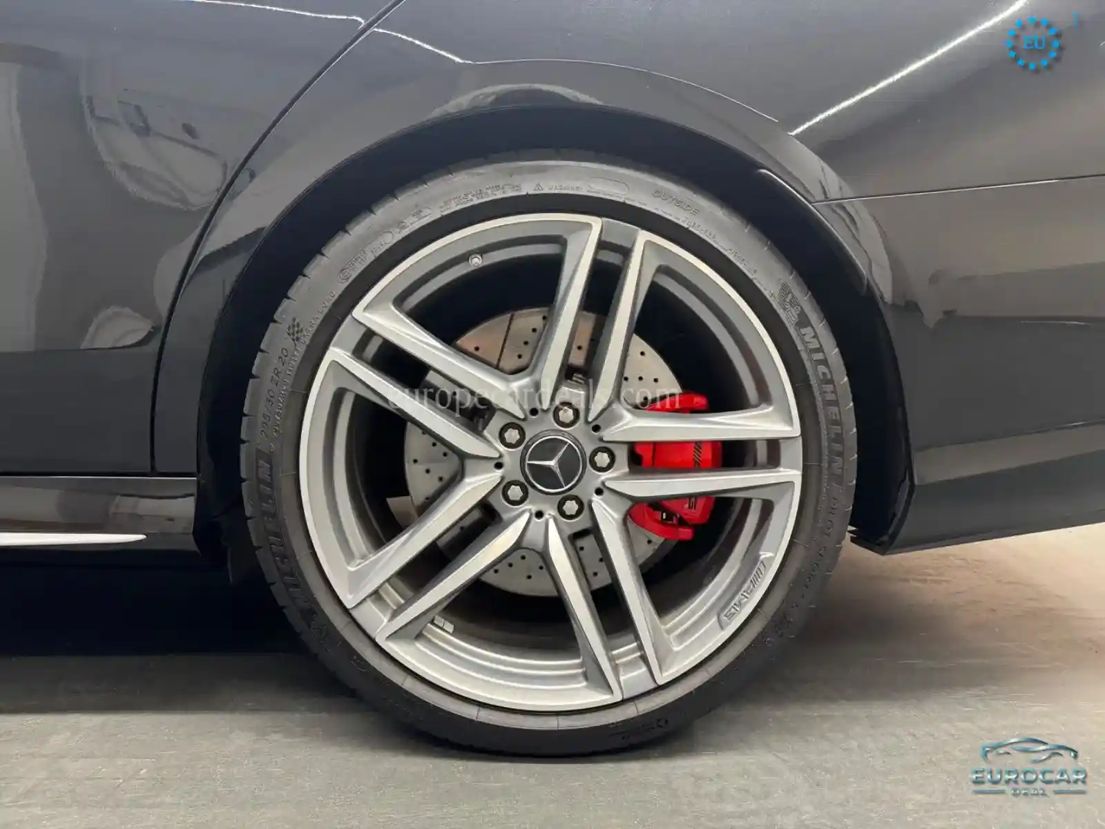 Mercedes-Benz E 63 AMG