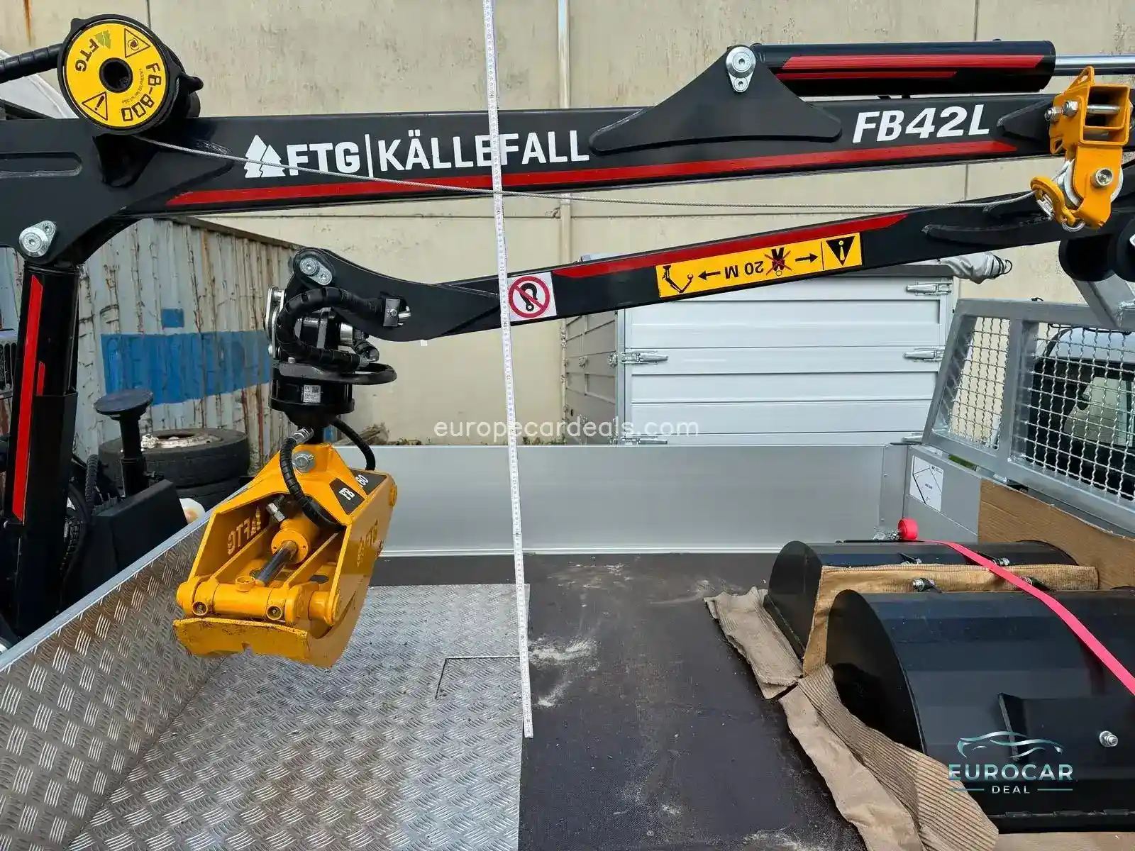 Space Cab LS AT BIG-MAX Forstkran Greifer