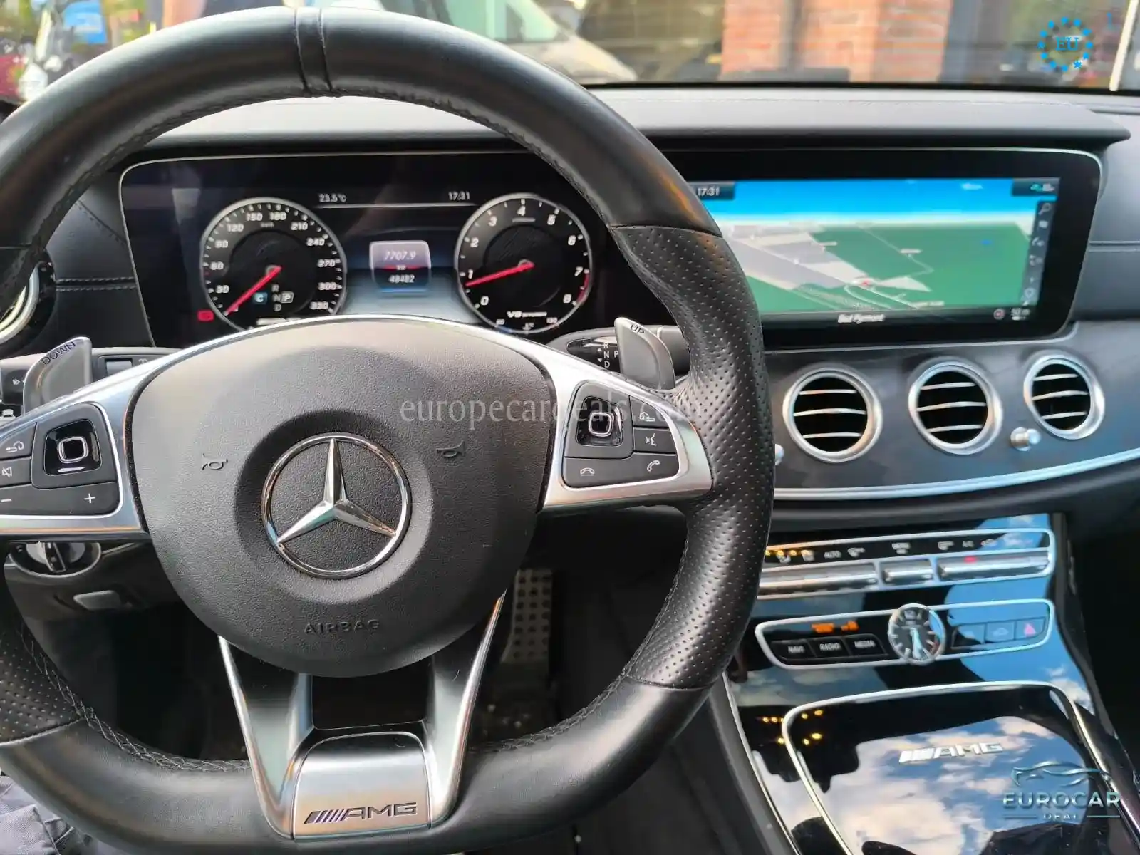 Mercedes-Benz E 63 AMG