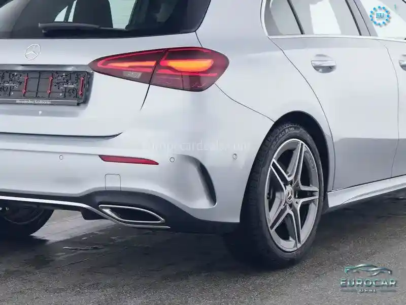 Mercedes-Benz A 220