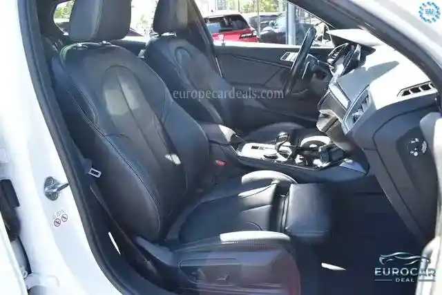 BMW 128