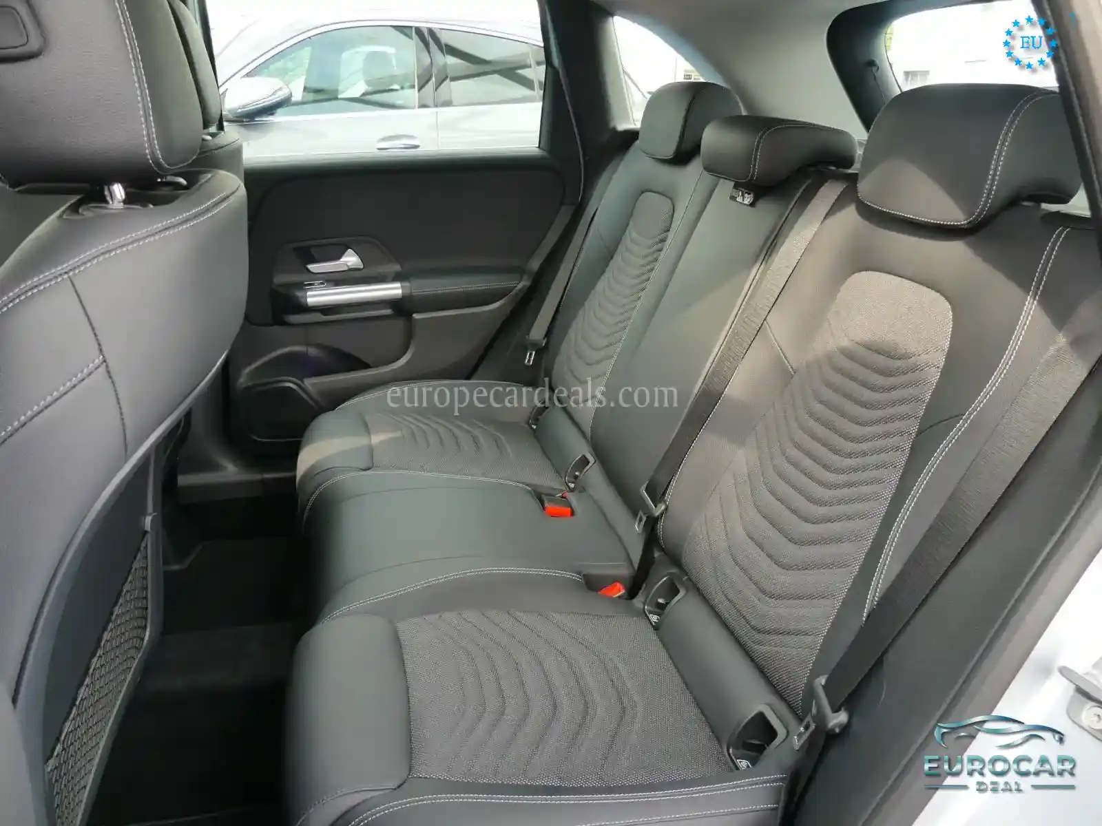 Mercedes-Benz B 220