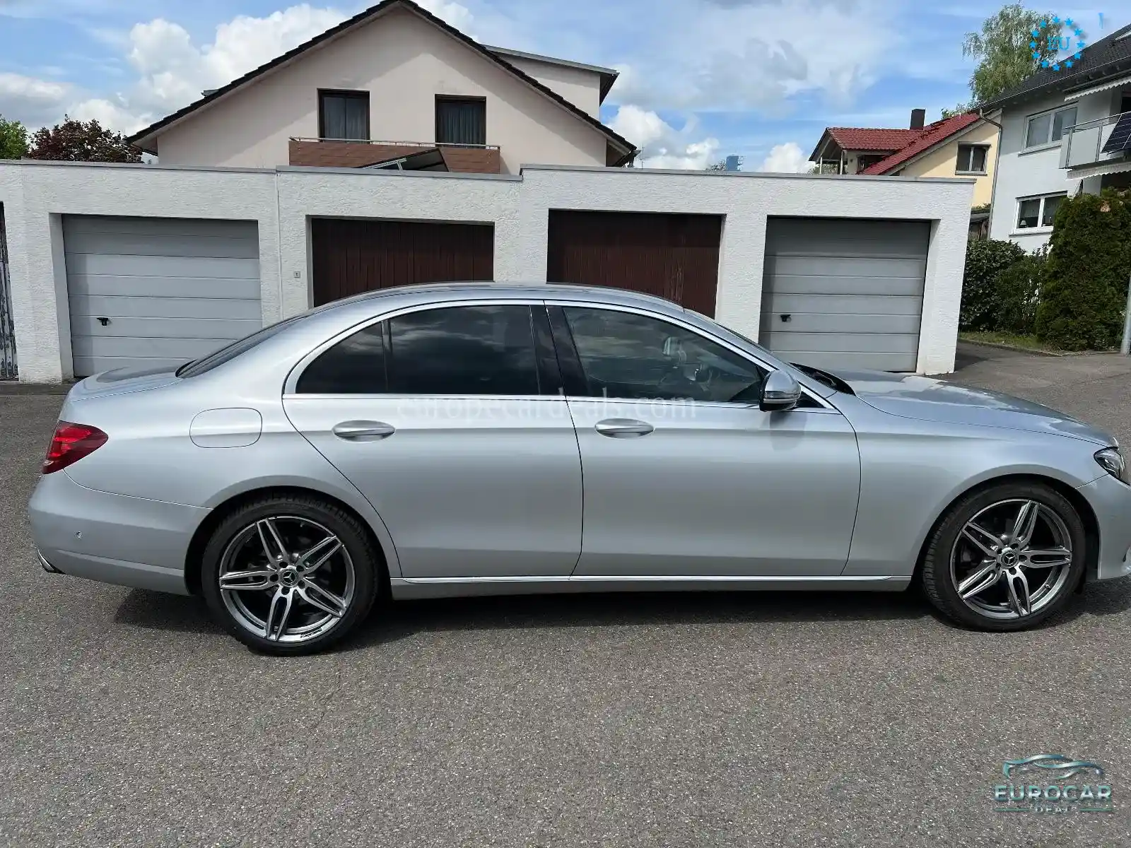 Mercedes-Benz E 200