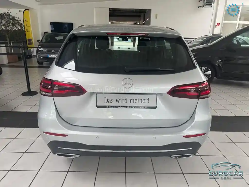Mercedes-Benz B 200