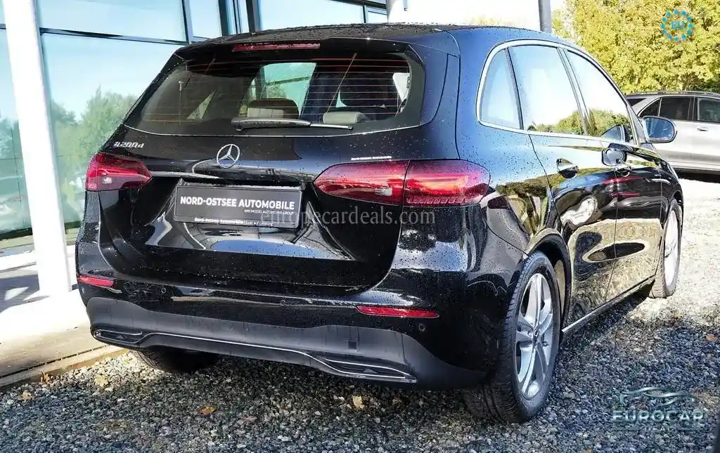 Mercedes-Benz B 200