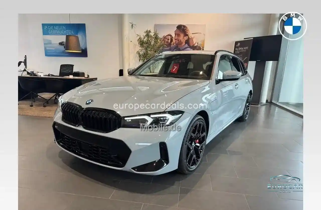 BMW 330