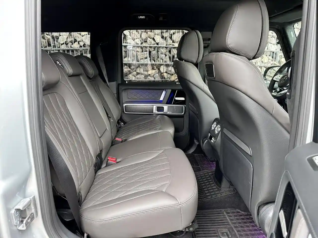 Mercedes-Benz G 500