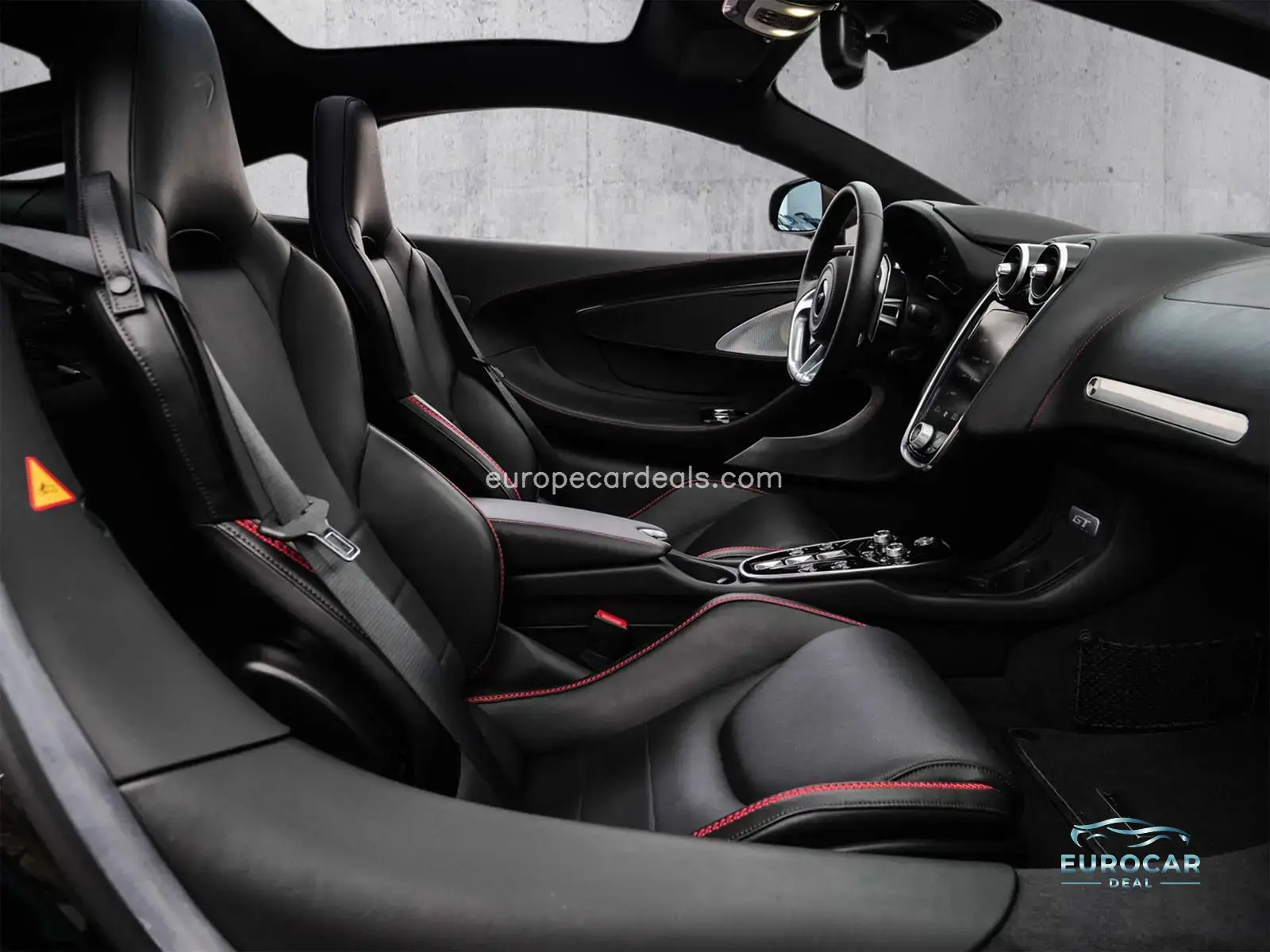 McLaren GT