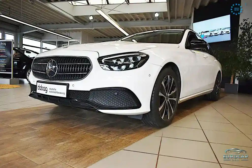 Mercedes-Benz E 300