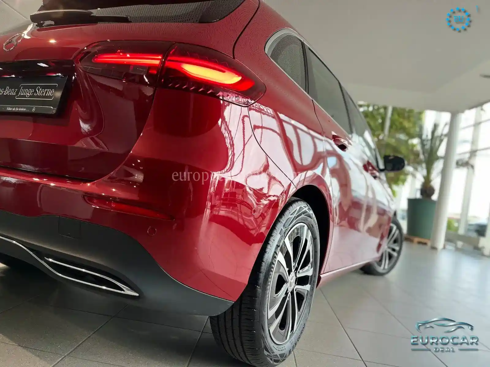 Mercedes-Benz B 200