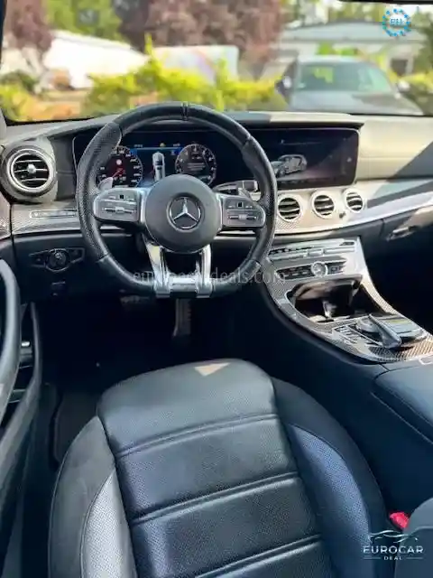 Mercedes-Benz E 63 AMG