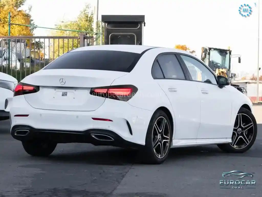 Mercedes-Benz A 200